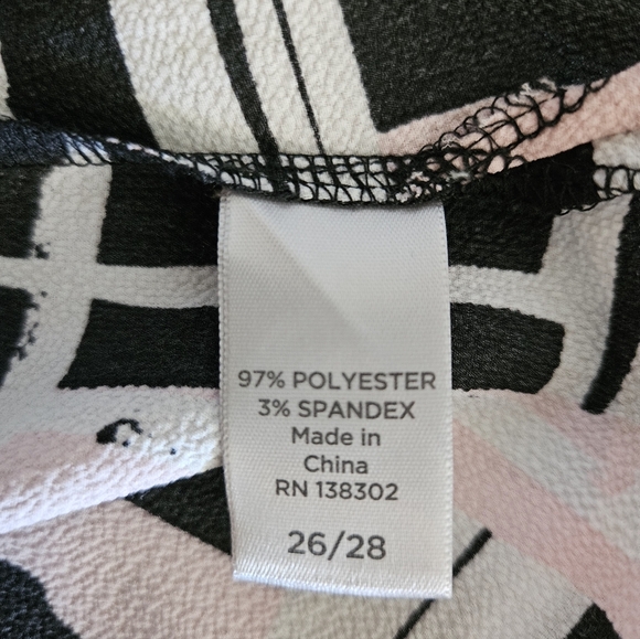 Avenue Women's Plaid Blouse Size 3X - Picture 8 of 14